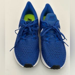 Nike Women’s Air Zoom Pegasus 35 TB Sneaker